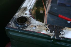 The corroded areas treated to a liberal splashing with rust cure!