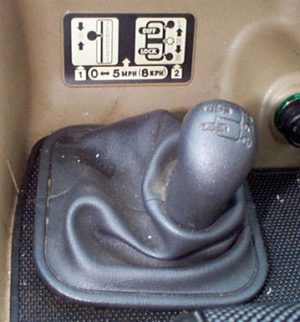 Land Rover Discovery Diff Lock Lever - push this lever to the left to engage diff lock