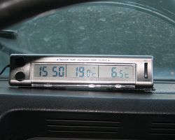 The 3 in 1 thermometer and clock. Time, inside temp and outside temp
