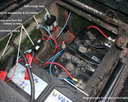 How to install a split charge kit into a Land Rover Defender The twin battery set up with split charge kit