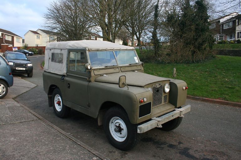 With the canvas in place it transforms the look of the Land Rover