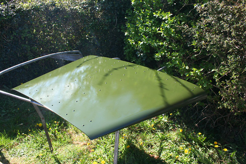The bonnet dries in the sun