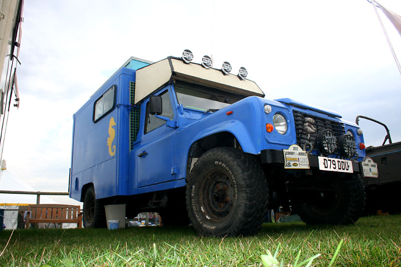 Land Rover camper! Yes please!
