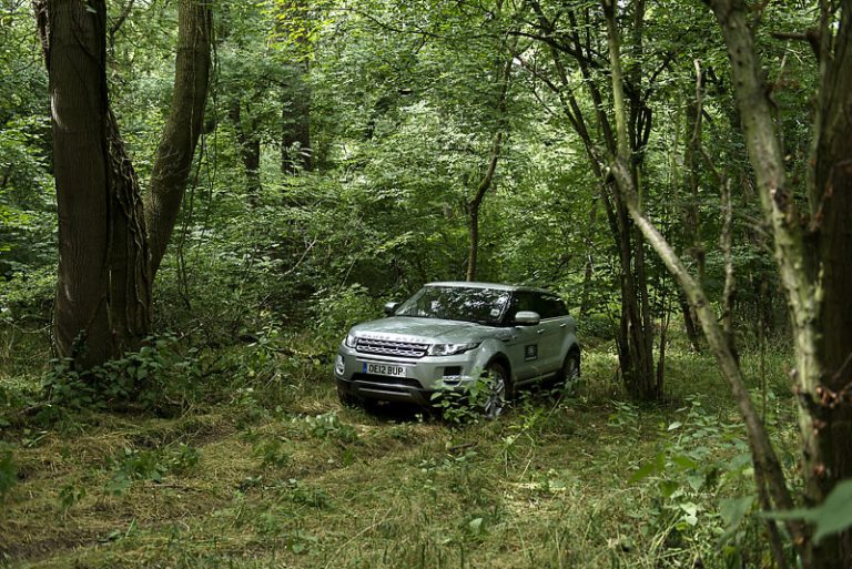 Land Rover Start Off Road