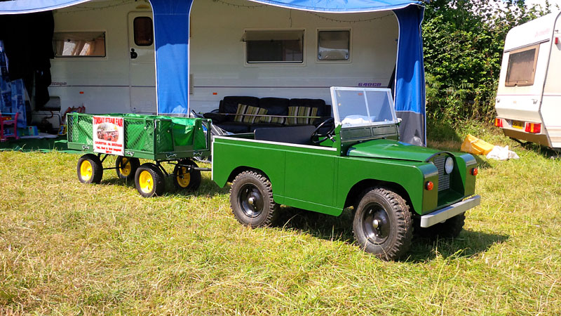 Another superb kids Landy with trailer!